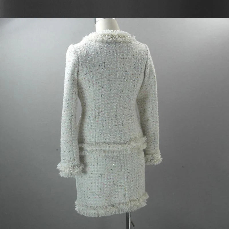 Beige tweed jacket  autumn / winter new women Slim jacket hand-beaded ladies small fragrant wind one-piece jacket